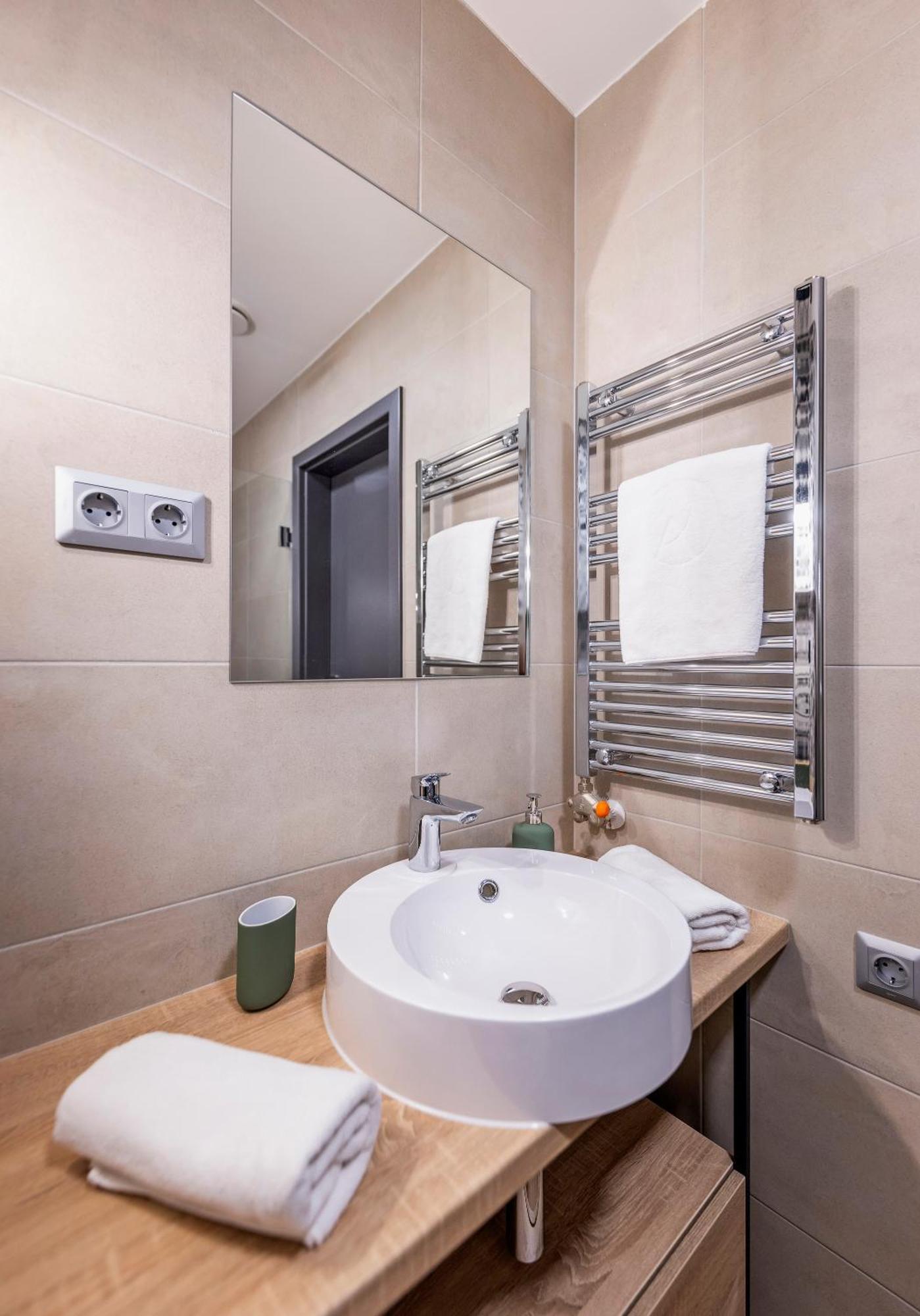 Amade Apartmanok 1 Дьор Стая снимка
